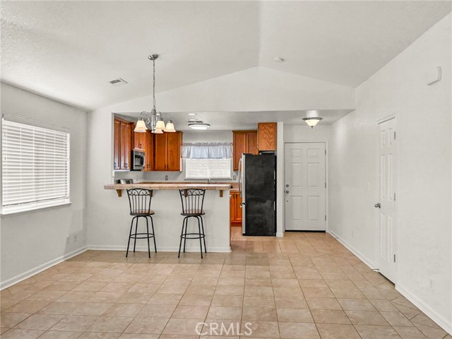 Detail Gallery Image 4 of 25 For 1645 Olivewood, Orland,  CA 95963 - 4 Beds | 2 Baths