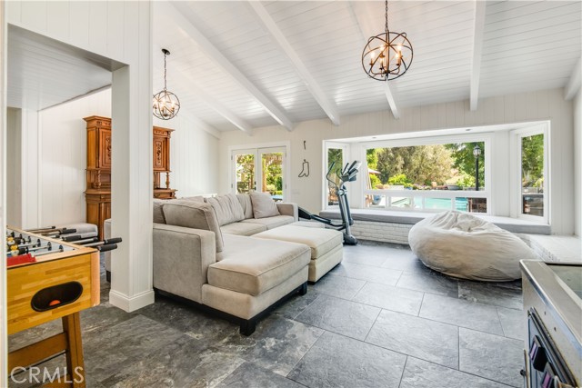 27548 Eastvale Road, Palos Verdes Peninsula, California 90274, 5 Bedrooms Bedrooms, ,2 BathroomsBathrooms,Residential,Sold,Eastvale,PV22088105