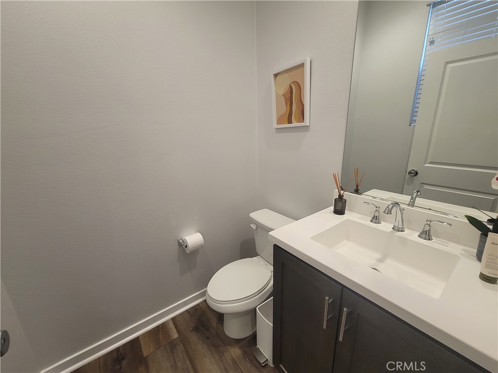 https://media.crmls.org/medias/784abff4-7e38-48b0-9641-796bc0ff0ad8.jpg?preset=X-Large