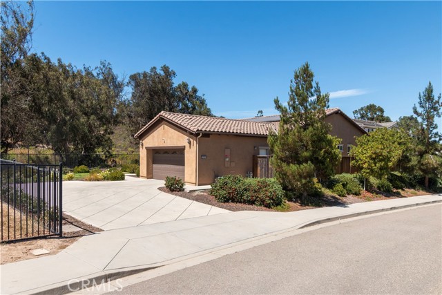 Detail Gallery Image 2 of 37 For 5761 Yarrow Dr, Santa Maria,  CA 93455 - 2 Beds | 2 Baths