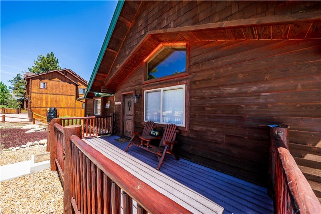 Detail Gallery Image 9 of 50 For 42728 Timberline, Big Bear Lake,  CA 92315 - 3 Beds | 3/1 Baths