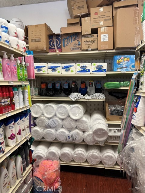 17480 Arrow Boulevard, Fontana CA: https://media.crmls.org/medias/784c692e-5204-4fd4-aa46-23d208e04025.jpg
