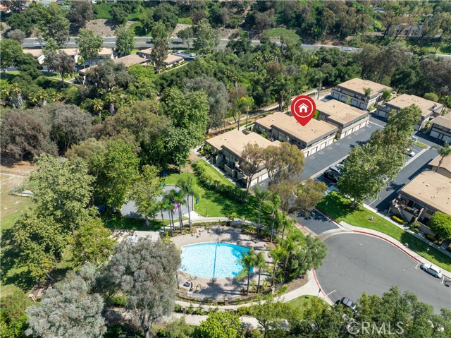 26408 Via Roble, Mission Viejo CA: https://media.crmls.org/medias/784c9624-7cbf-46a9-be73-15ab6dedb283.jpg