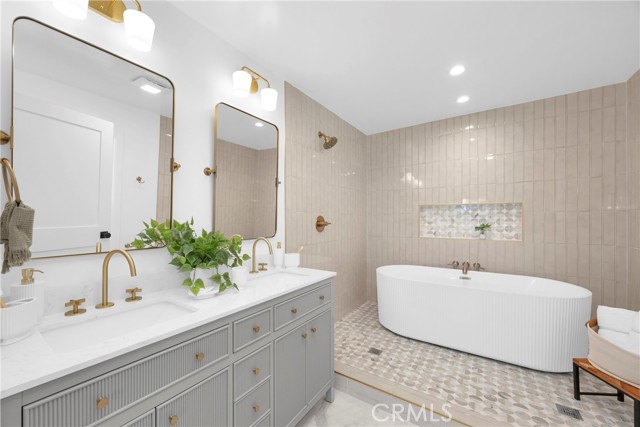 3306 San Anseline Avenue, Long Beach CA: https://media.crmls.org/medias/784da5af-9906-4cdc-924b-3d38dffee2a7.jpg