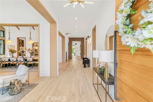 4961 Edgerton Avenue, Encino CA: https://media.crmls.org/medias/784de5ef-b8ab-4b3a-91ed-d7510179972d.jpg