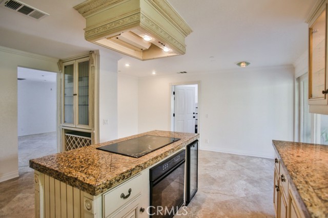 16802 Kamalii Drive, Huntington Beach CA: https://media.crmls.org/medias/784f4326-6c2a-4e99-83e4-0d28504d7133.jpg