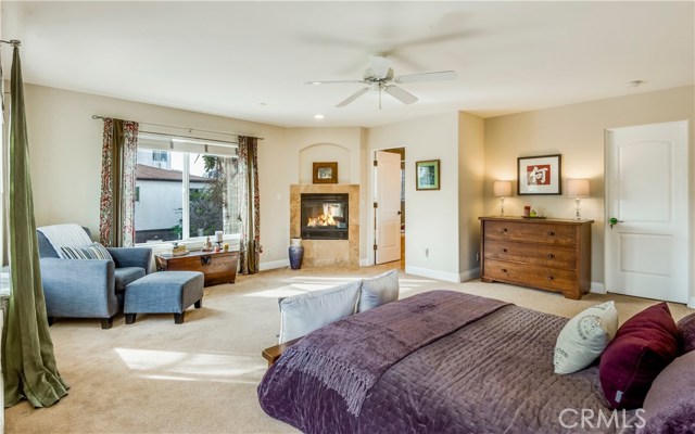 160 Ardmore Avenue, Hermosa Beach, California 90254, 4 Bedrooms Bedrooms, ,3 BathroomsBathrooms,Residential,Sold,Ardmore,PV17026675