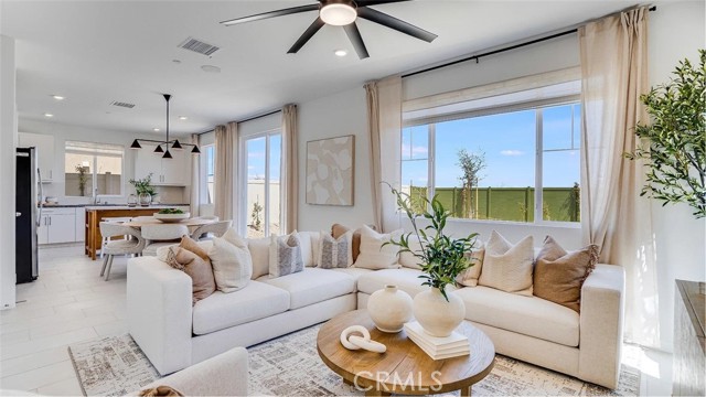 Detail Gallery Image 4 of 27 For 17848 Kinley St, Hesperia,  CA 92345 - 3 Beds | 2 Baths