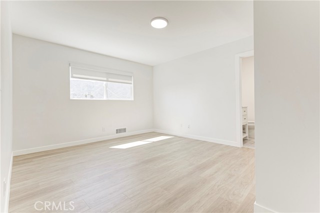 Detail Gallery Image 6 of 24 For 2641 Hermosa a,  Montrose,  CA 91020 - 4 Beds | 2 Baths