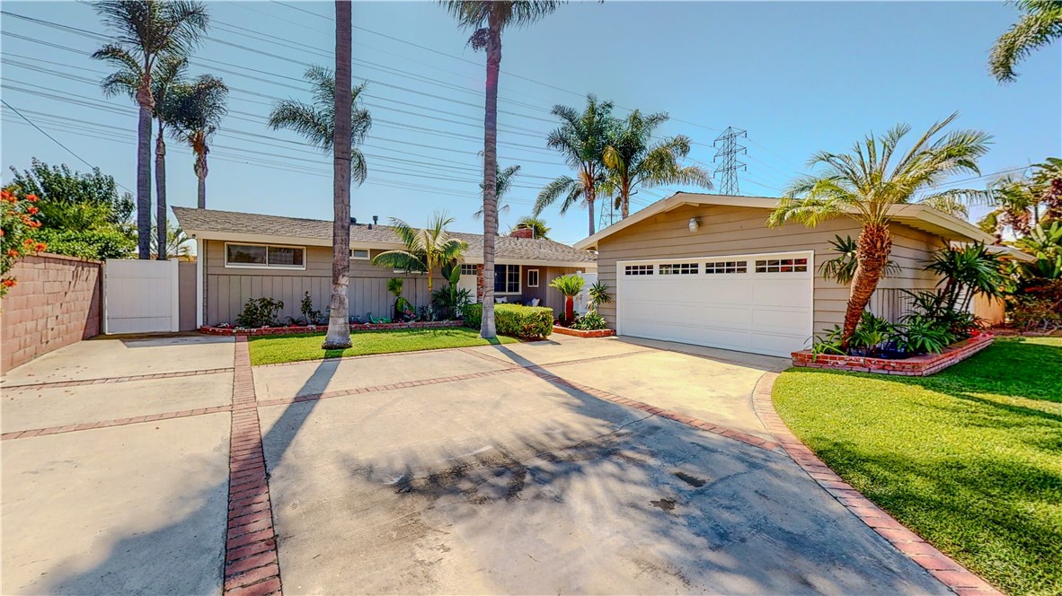 Detail Gallery Image 1 of 1 For 9902 Pacific Ave, Anaheim,  CA 92804 - 3 Beds | 2 Baths