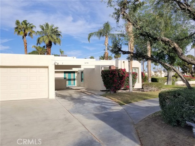 Detail Gallery Image 1 of 1 For 1678 Tam O Shanter #1,  Palm Springs,  CA 92264 - 3 Beds | 2 Baths
