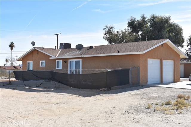 6321 Yucca Avenue, 29 Palms CA: https://media.crmls.org/medias/78543b6e-ed48-4295-a02a-2fab198ac85d.jpg