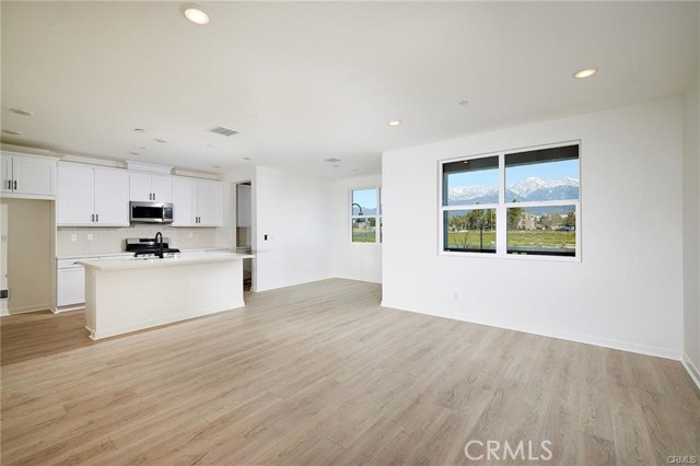 Detail Gallery Image 3 of 21 For 4085 E Liliana Paseo #72,  Ontario,  CA 91764 - 3 Beds | 3/1 Baths