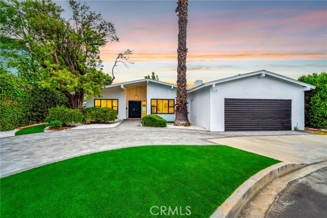 Detail Gallery Image 2 of 75 For 16127 Hartsook St, Encino,  CA 91436 - 4 Beds | 2/1 Baths