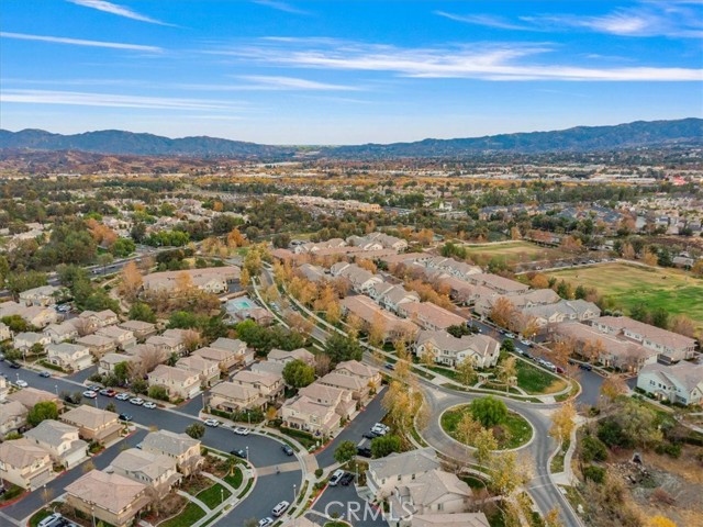 Detail Gallery Image 26 of 26 For 24095 Meadowbrook Ln, Valencia,  CA 91354 - 3 Beds | 2/1 Baths