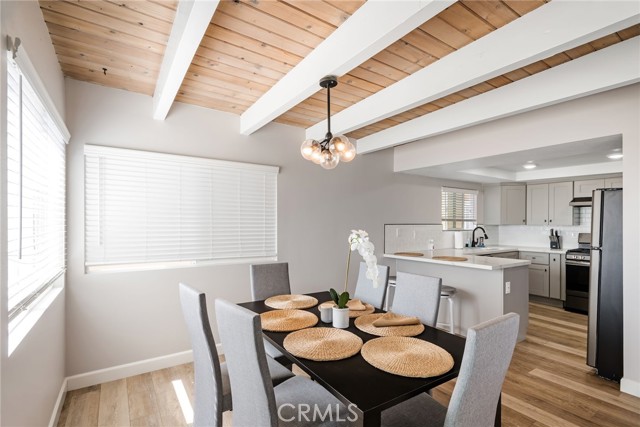 2208 The Strand, Manhattan Beach CA: https://media.crmls.org/medias/78577fb5-f4c3-44fb-99bb-9224c3b2a55c.jpg
