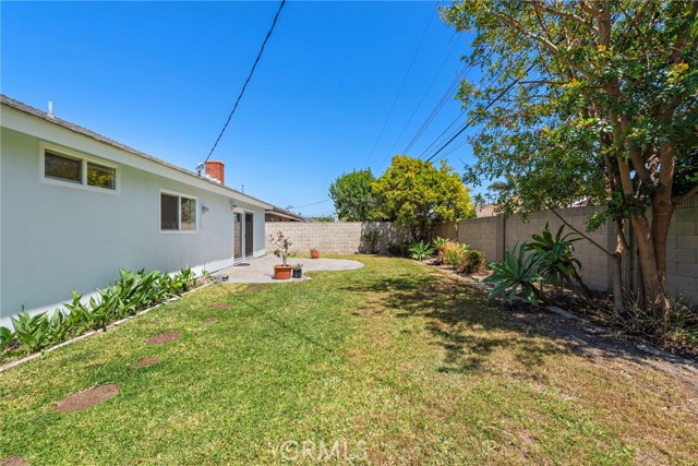 Detail Gallery Image 30 of 32 For 5852 Raphael Dr, Huntington Beach,  CA 92649 - 4 Beds | 2 Baths