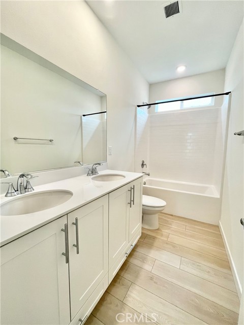 Detail Gallery Image 26 of 29 For 27706 Marquee Dr, Valencia,  CA 91381 - 3 Beds | 2/1 Baths