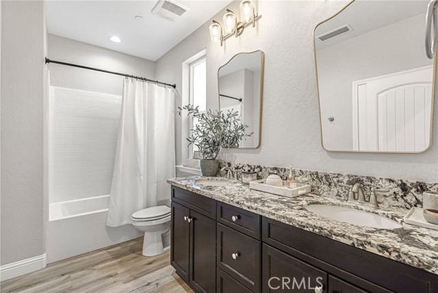 1206 Bristlecone Drive, Madera CA: https://media.crmls.org/medias/78589cd5-7009-4de0-bfcc-b5a0a902059e.jpg