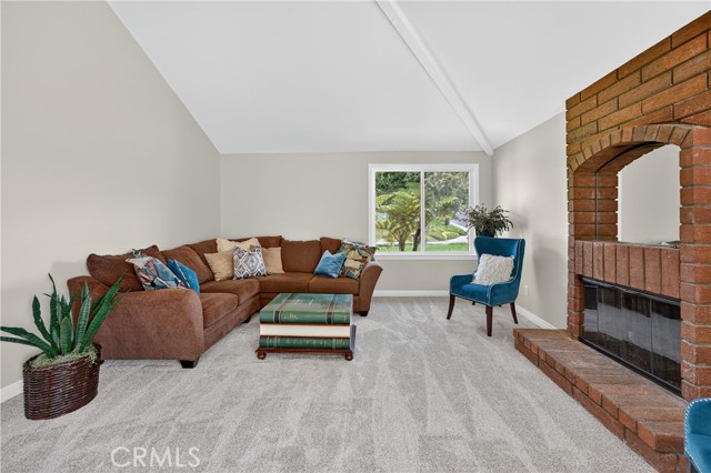 Detail Gallery Image 11 of 44 For 6701 E Leafwood Dr, Anaheim Hills,  CA 92807 - 3 Beds | 2 Baths
