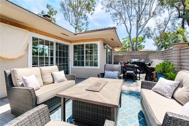 12 Juniper, Irvine CA: https://media.crmls.org/medias/7858c2f3-e15f-476a-8a15-1d98d328e791.jpg