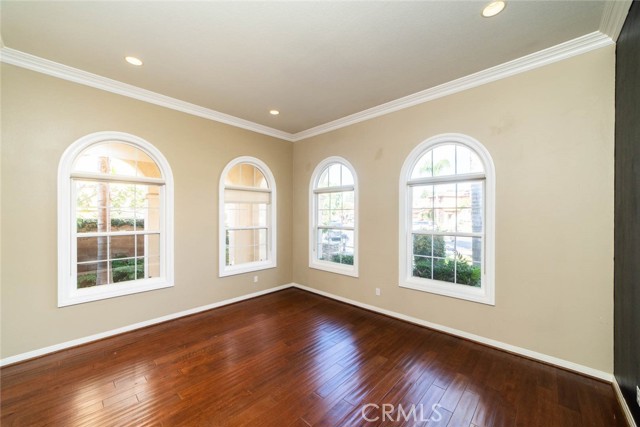 Detail Gallery Image 4 of 52 For 6 Roseleaf, Irvine,  CA 92620 - 5 Beds | 3/1 Baths