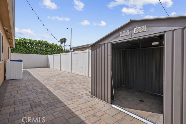 7420 Elmer Avenue, Sun Valley CA: https://media.crmls.org/medias/78595a06-944e-43f7-8948-04a165ae7cce.jpg