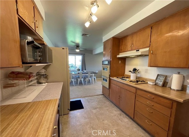 12045 Bayless Street, Moreno Valley CA: https://media.crmls.org/medias/785985e5-7839-4eea-8412-6b5a90157971.jpg