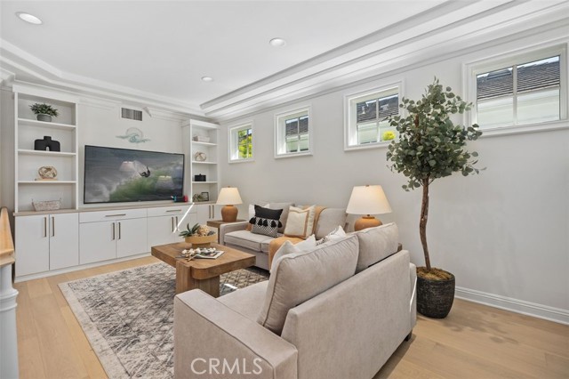 Detail Gallery Image 21 of 55 For 4 Turtle Bay Dr, Newport Beach,  CA 92660 - 5 Beds | 4 Baths