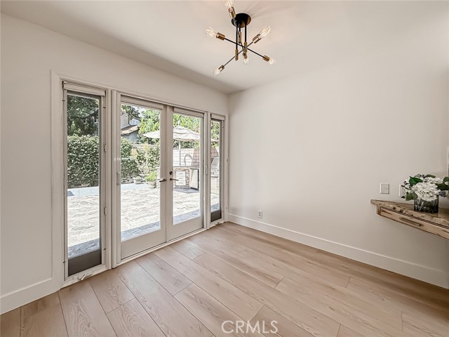 Detail Gallery Image 15 of 67 For 4575 De Celis Pl, Encino,  CA 91436 - 4 Beds | 3 Baths