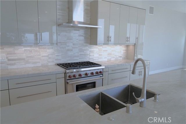 2615 Temple Hills Drive, Laguna Beach CA: https://media.crmls.org/medias/785a373a-1b14-41ed-a538-c61c28ce86e5.jpg