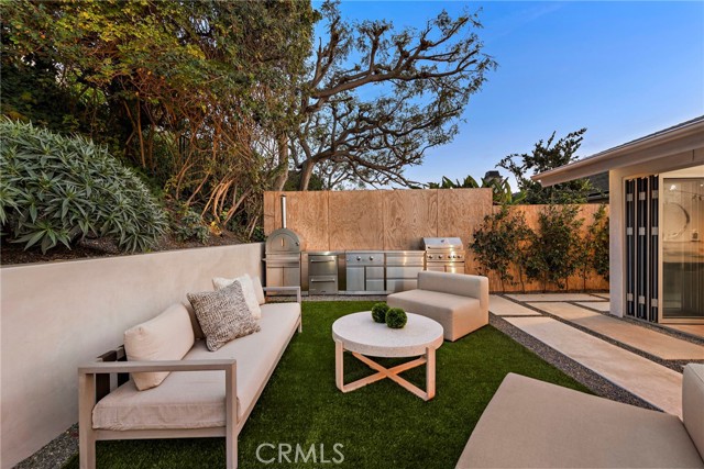 Detail Gallery Image 25 of 54 For 1318 Outrigger Dr, Corona Del Mar,  CA 92625 - 4 Beds | 4/1 Baths