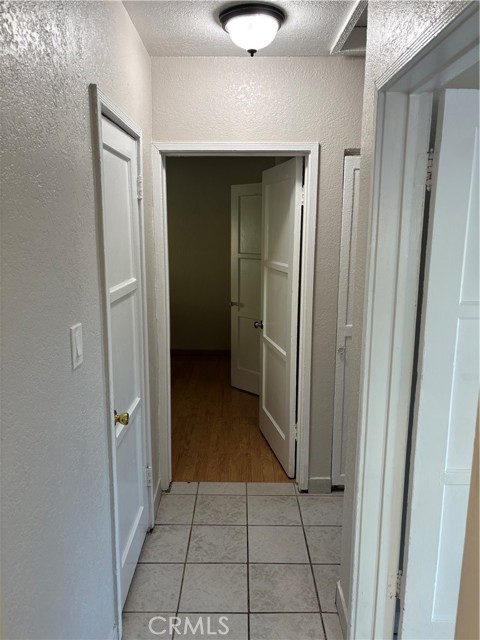 Detail Gallery Image 9 of 18 For 7880 N Claybeck Ave, Sun Valley,  CA 91352 - 2 Beds | 1 Baths