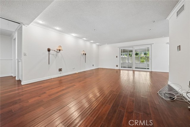 Detail Gallery Image 6 of 49 For 26311 Green Terrace Dr, Newhall,  CA 91321 - 3 Beds | 2 Baths