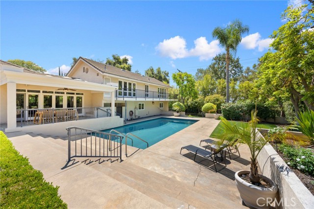 940 Singing Wood Drive, Arcadia CA: https://media.crmls.org/medias/785b60fa-13e2-444b-93e1-b09ae867c384.jpg