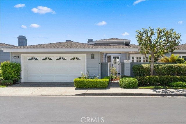 3611 Daffodil Avenue, Corona del Mar CA: https://media.crmls.org/medias/785b8d61-bc0c-4f37-aac6-94b064624201.jpg
