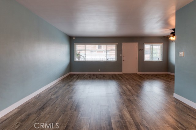 1130 E 1st Street, Long Beach CA: https://media.crmls.org/medias/785beb36-e58b-4d98-ac32-9bbfa82a0b18.jpg