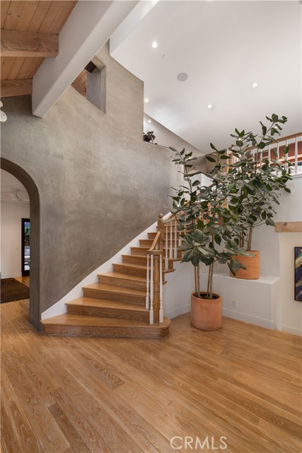 Detail Gallery Image 14 of 28 For 2204 Waterfront Dr, Corona Del Mar,  CA 92625 - 5 Beds | 5/1 Baths