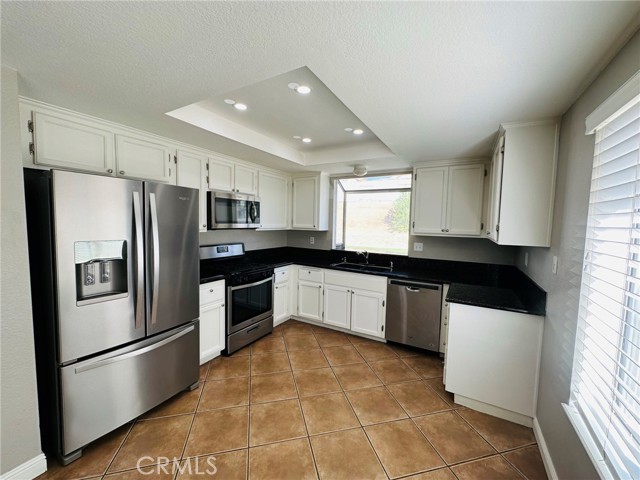 Detail Gallery Image 9 of 32 For 24382 Camino Vasco, Murrieta,  CA 92562 - 3 Beds | 2/1 Baths