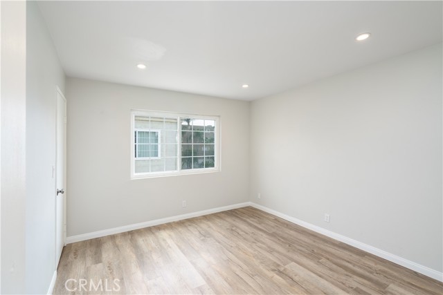 Detail Gallery Image 12 of 18 For 315 W Alameda Ave #6,  Burbank,  CA 91506 - 2 Beds | 1/1 Baths
