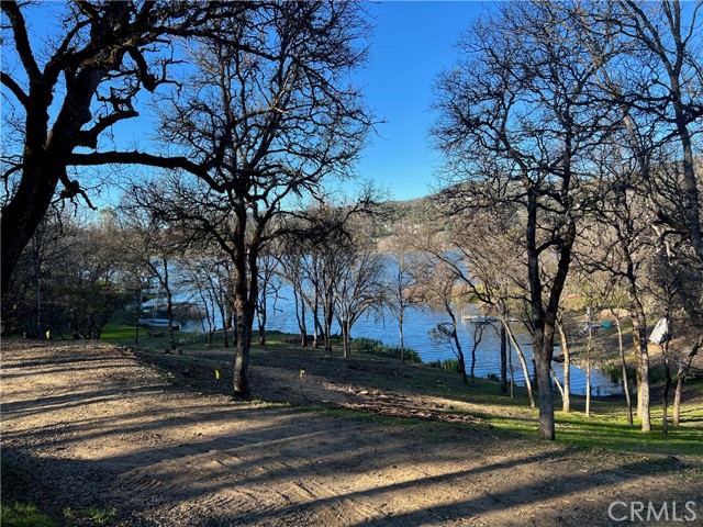 Detail Gallery Image 3 of 6 For 18734 East Ridge View, Hidden Valley Lake,  CA 95467 - – Beds | – Baths