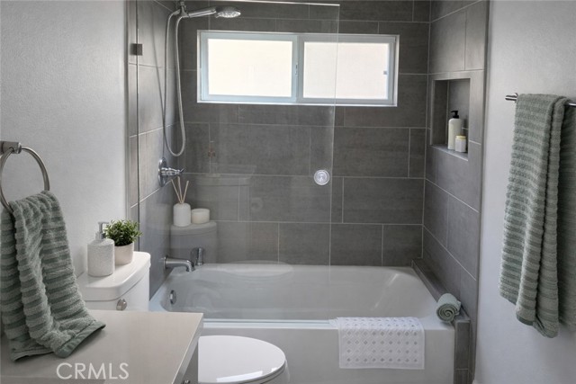 Detail Gallery Image 19 of 27 For 2354 W 239th, Torrance,  CA 90501 - 5 Beds | 2 Baths