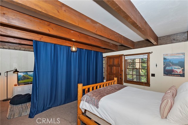 Detail Gallery Image 31 of 44 For 28410 Larchmont Ln, Lake Arrowhead,  CA 92352 - 3 Beds | 2 Baths