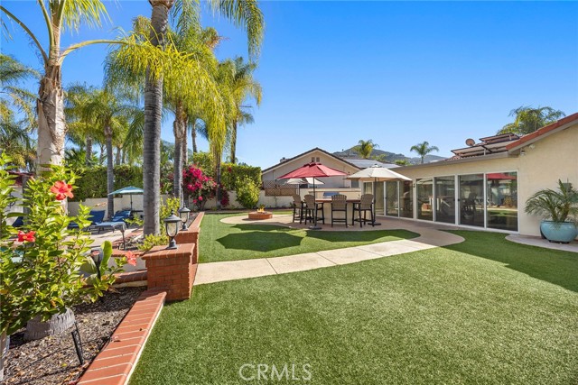 Detail Gallery Image 9 of 12 For 23646 Big Butte Dr, Canyon Lake,  CA 92587 - 3 Beds | 2 Baths