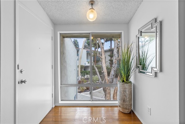 Detail Gallery Image 2 of 38 For 902 Camino Real #207,  Redondo Beach,  CA 90277 - 2 Beds | 2 Baths