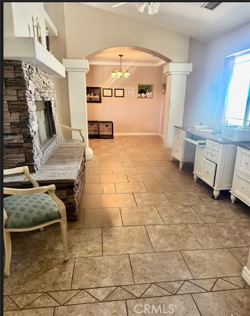 Detail Gallery Image 2 of 21 For 12472 Oasis Rd, Pinon Hills,  CA 92372 - 4 Beds | 3 Baths