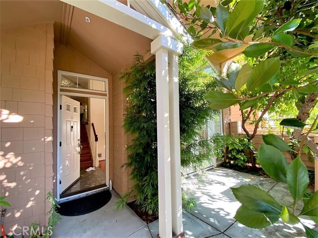 444 San Antonio Road, Palo Alto CA: https://media.crmls.org/medias/78639838-b13a-479f-848d-5db6c640180e.jpg