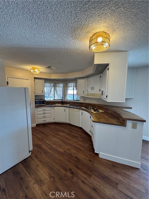 Detail Gallery Image 5 of 19 For 8651 Foothill Bld #157,  Rancho Cucamonga,  CA 91730 - 2 Beds | 2 Baths