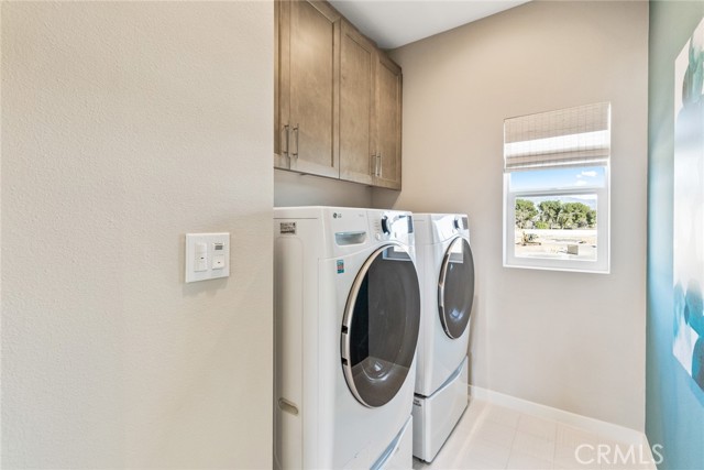 Detail Gallery Image 20 of 44 For 12354 Rembrandt Way, Yucaipa,  CA 92399 - 3 Beds | 2/1 Baths