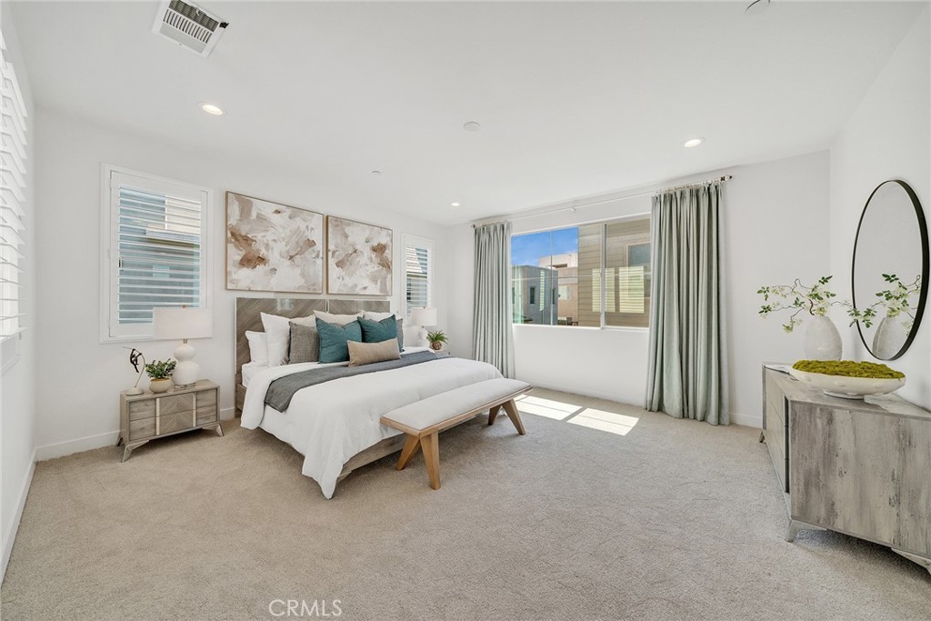 MLS #OC26156094 image #32